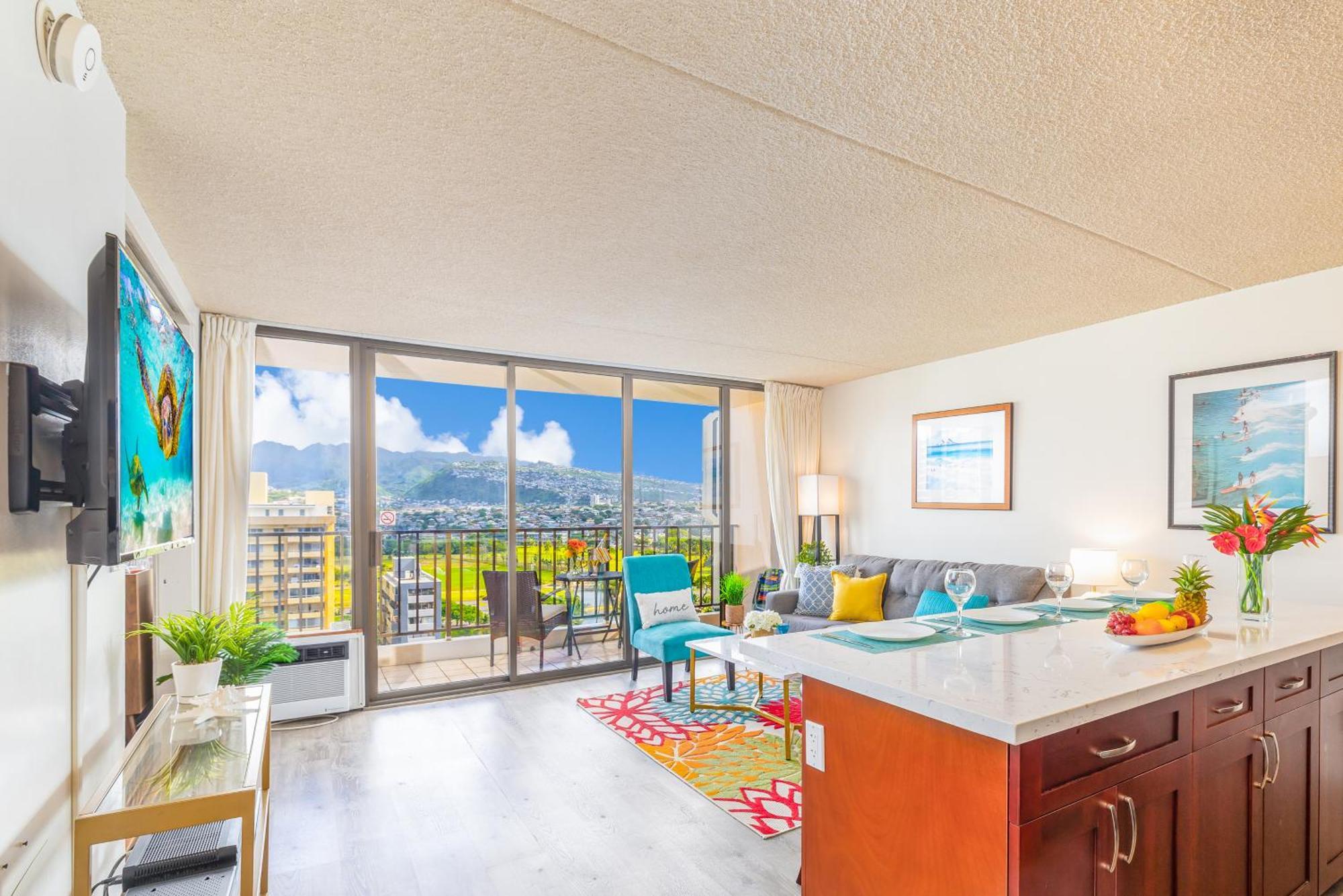 Mountain View Getaway, Free Parking And Steps Away Apartment